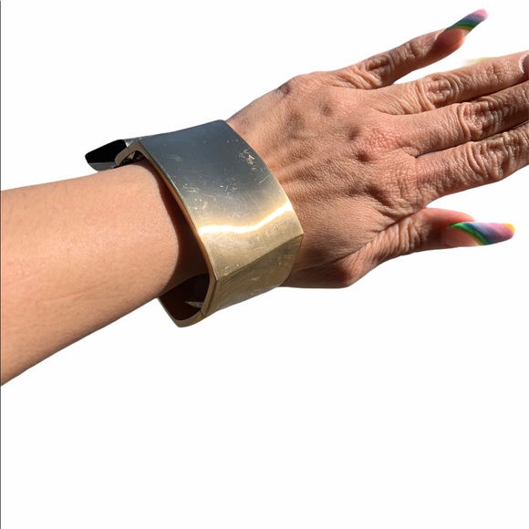 Chunky gold colored bracelet - Picture 2 of 11